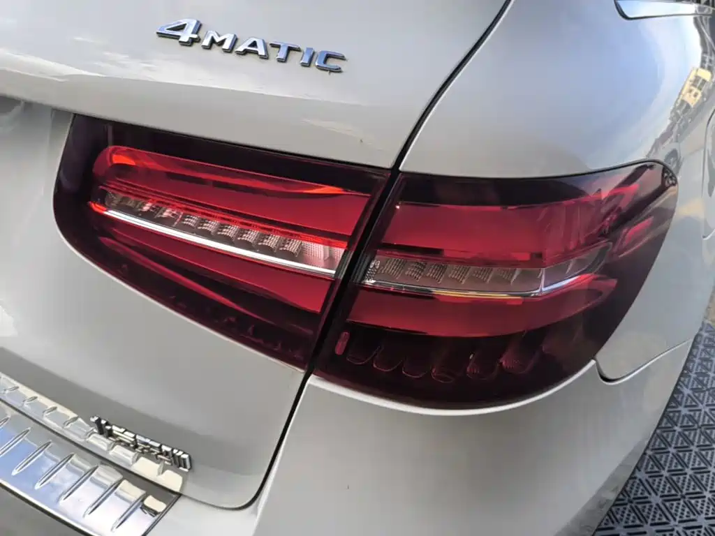 Mercedes-Benz GLC — миниатюра 8