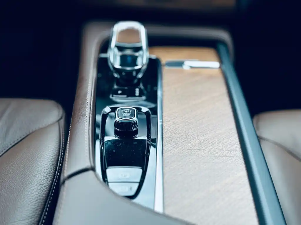 Volvo XC90 — миниатюра 7