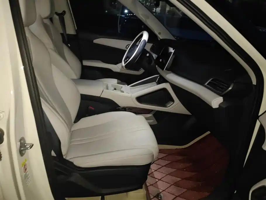 BYD Yuan UP — миниатюра 8