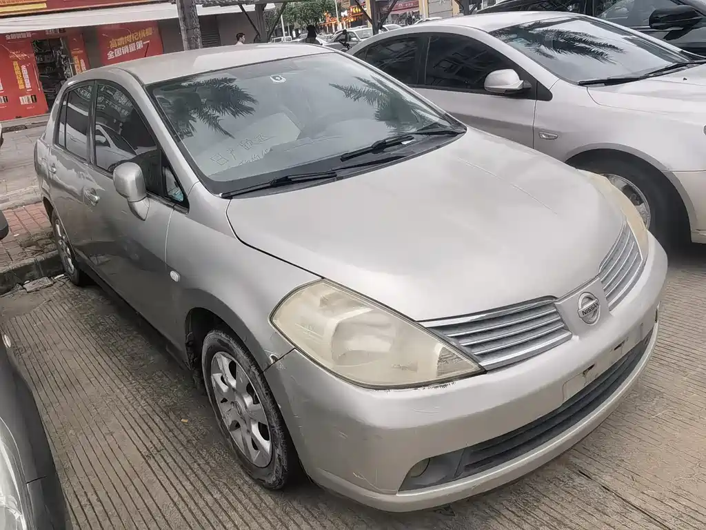 Nissan Tiida 2006 1.6J MT