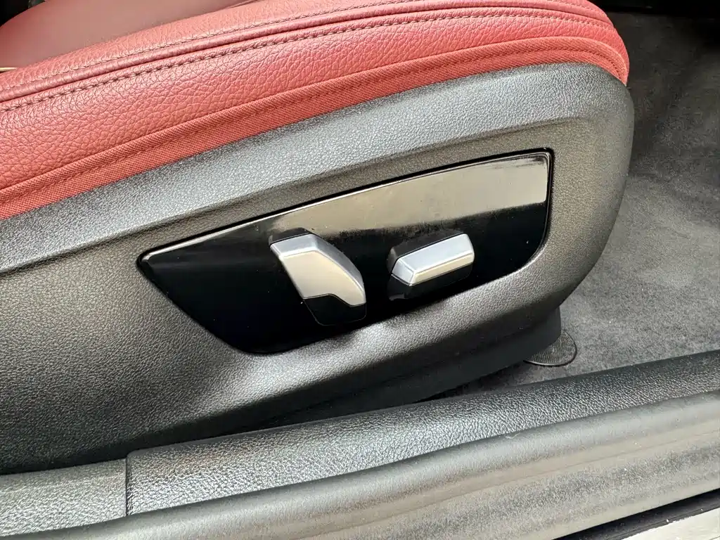 BMW 5 Series — миниатюра 17