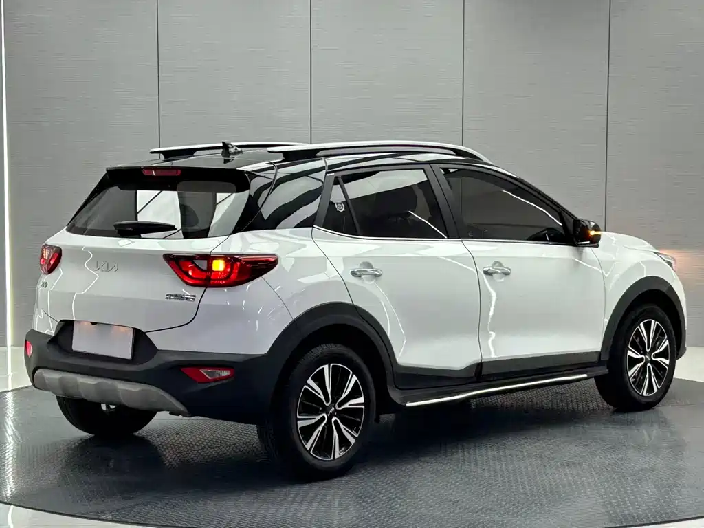 Kia KX1 2021 1.4L CVT