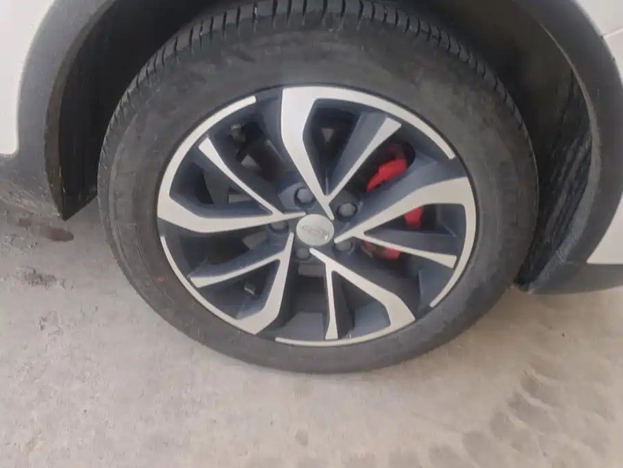 Geely Emgrand GS — миниатюра 6