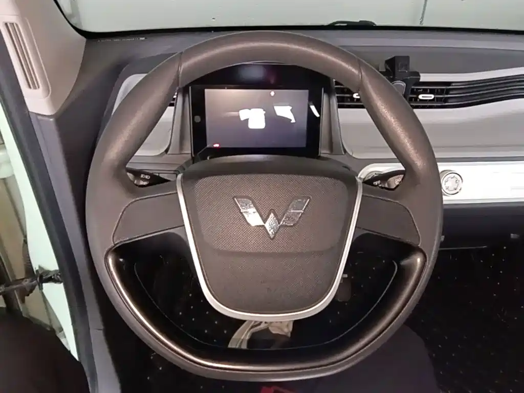 Wuling MINIEV — миниатюра 11