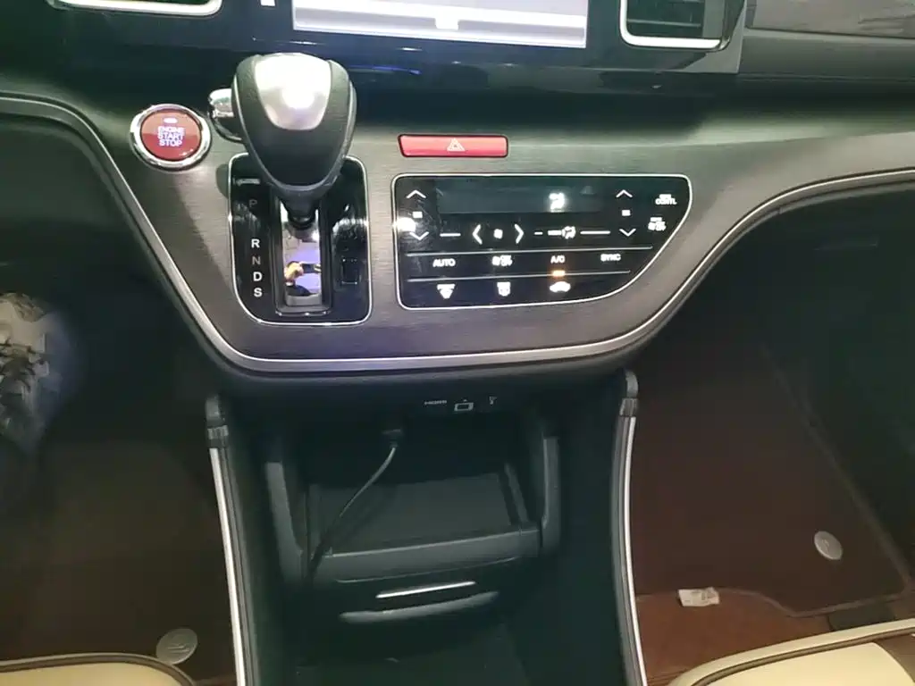 Honda Elysion — миниатюра 14