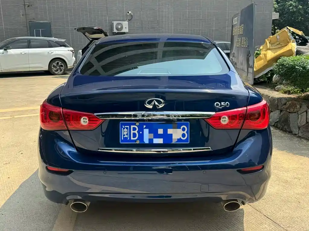 Infiniti Q50L — миниатюра 6