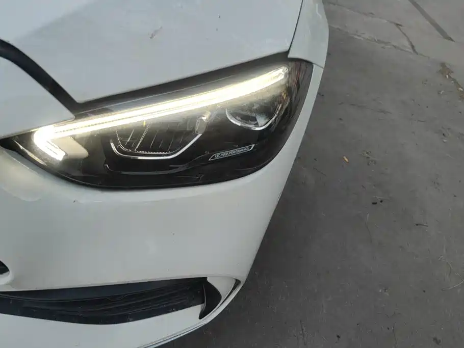 Mercedes-Benz C-Class — миниатюра 5