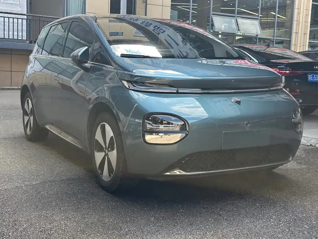 Baojun Yunduo — миниатюра 3