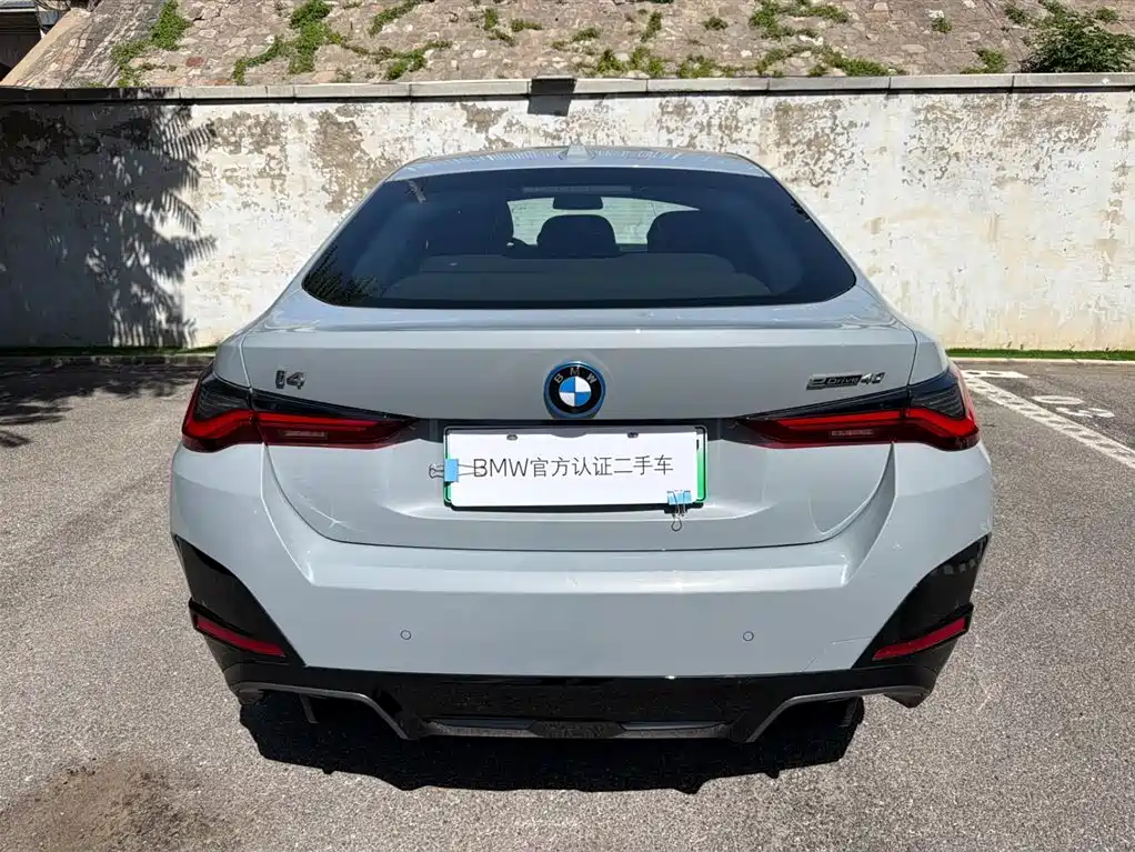BMW i4 2025 eDrive40