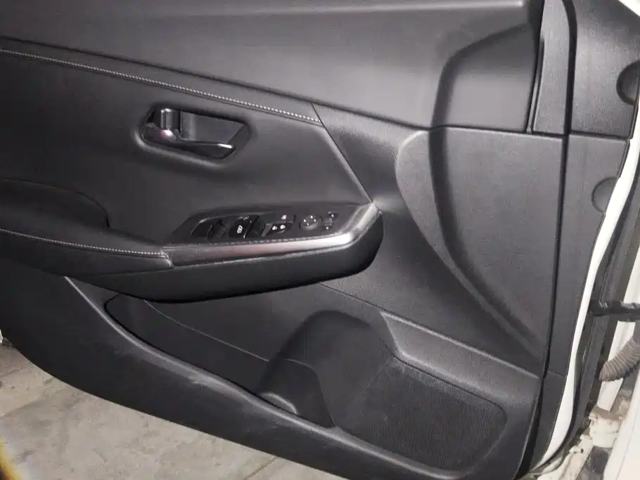 Nissan Sylphy — миниатюра 7