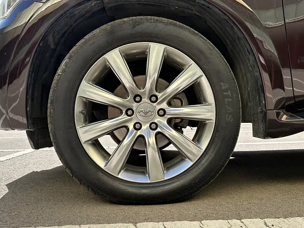 Infiniti QX — миниатюра 21
