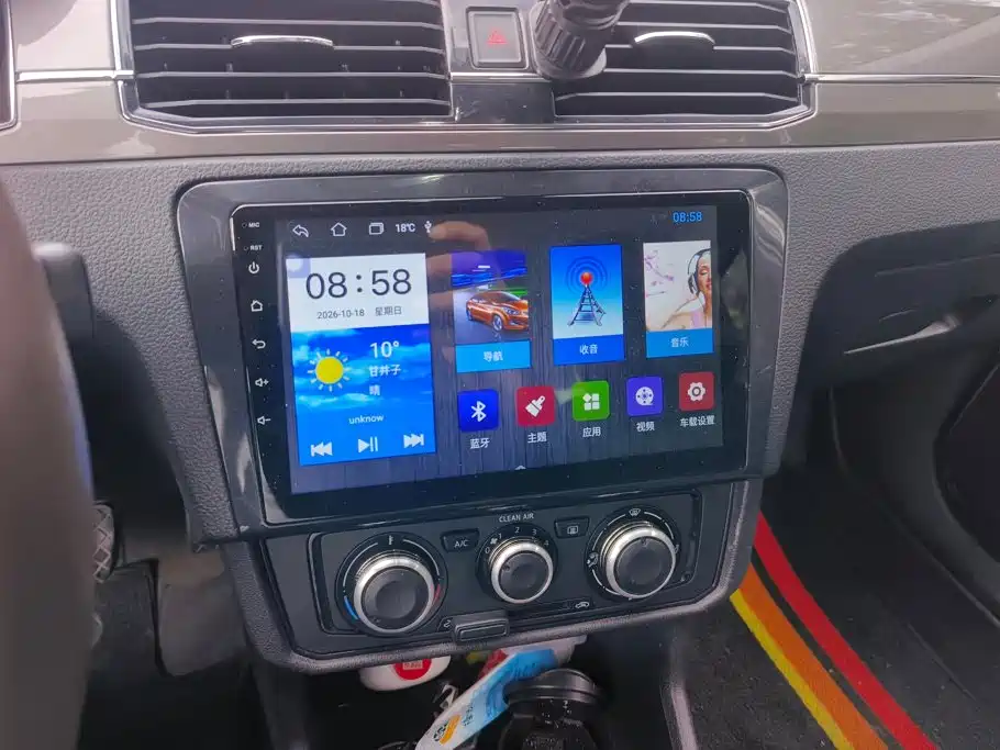 Volkswagen Santana — миниатюра 12