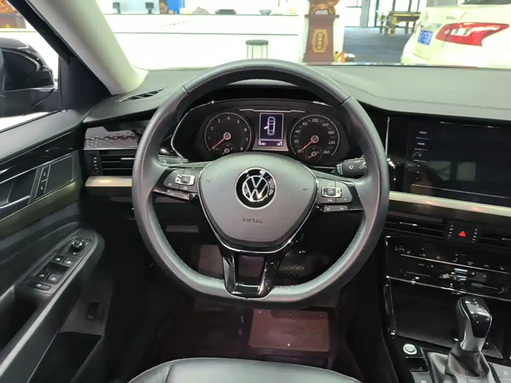 Volkswagen Passat — миниатюра 11