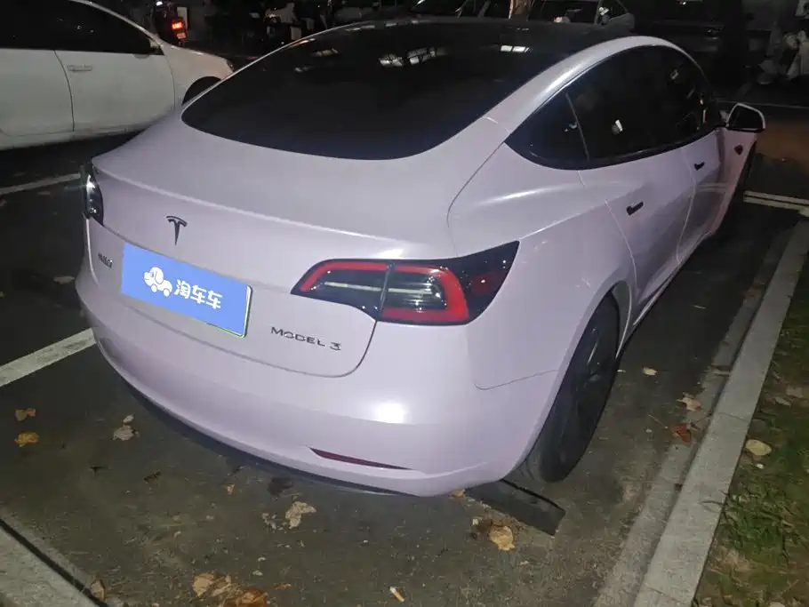 Tesla Model 3 — миниатюра 3