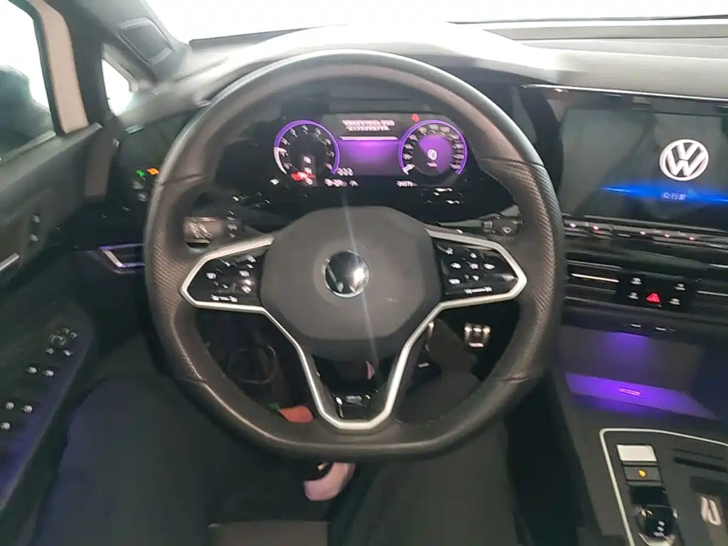 Volkswagen Golf — миниатюра 11
