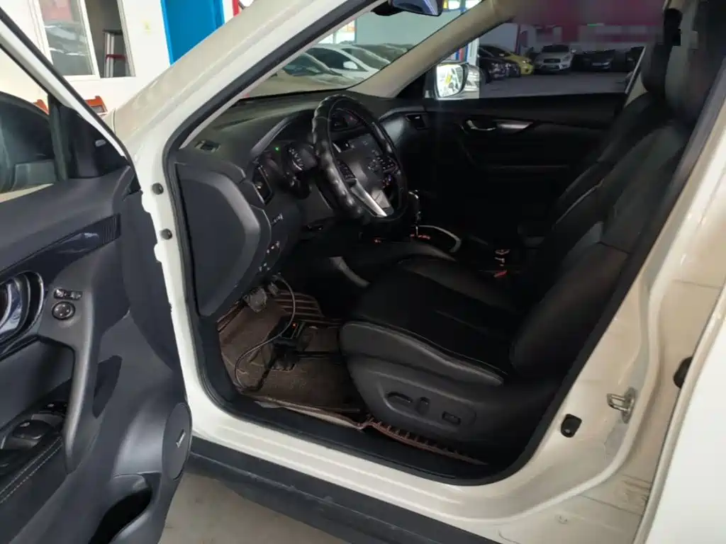 Nissan X-Trail — миниатюра 16