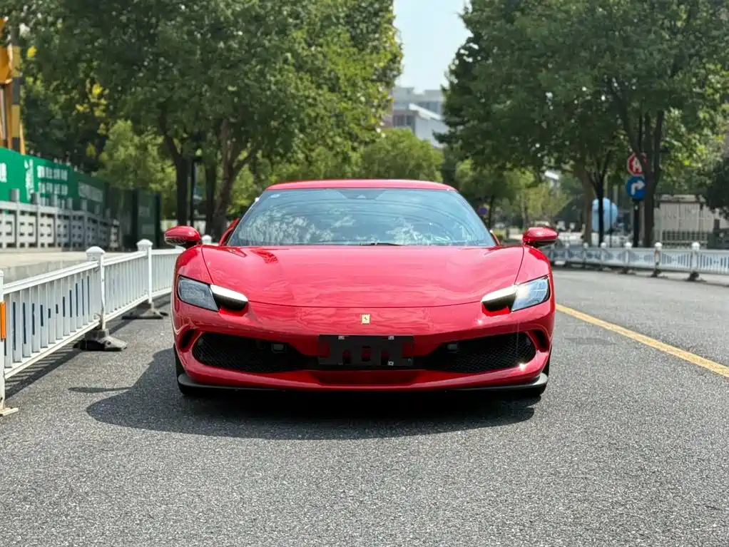 Ferrari 296 — миниатюра 2