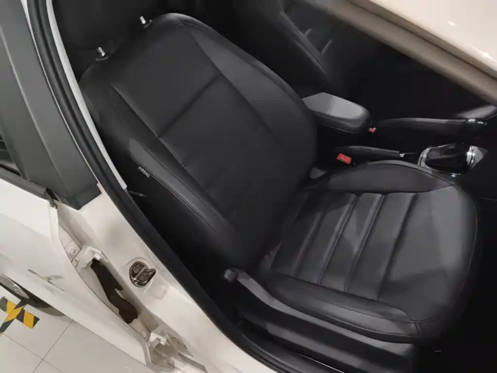 Volkswagen Polo — миниатюра 25
