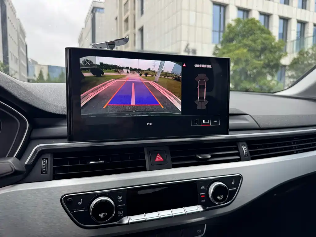 Audi A4L — миниатюра 12