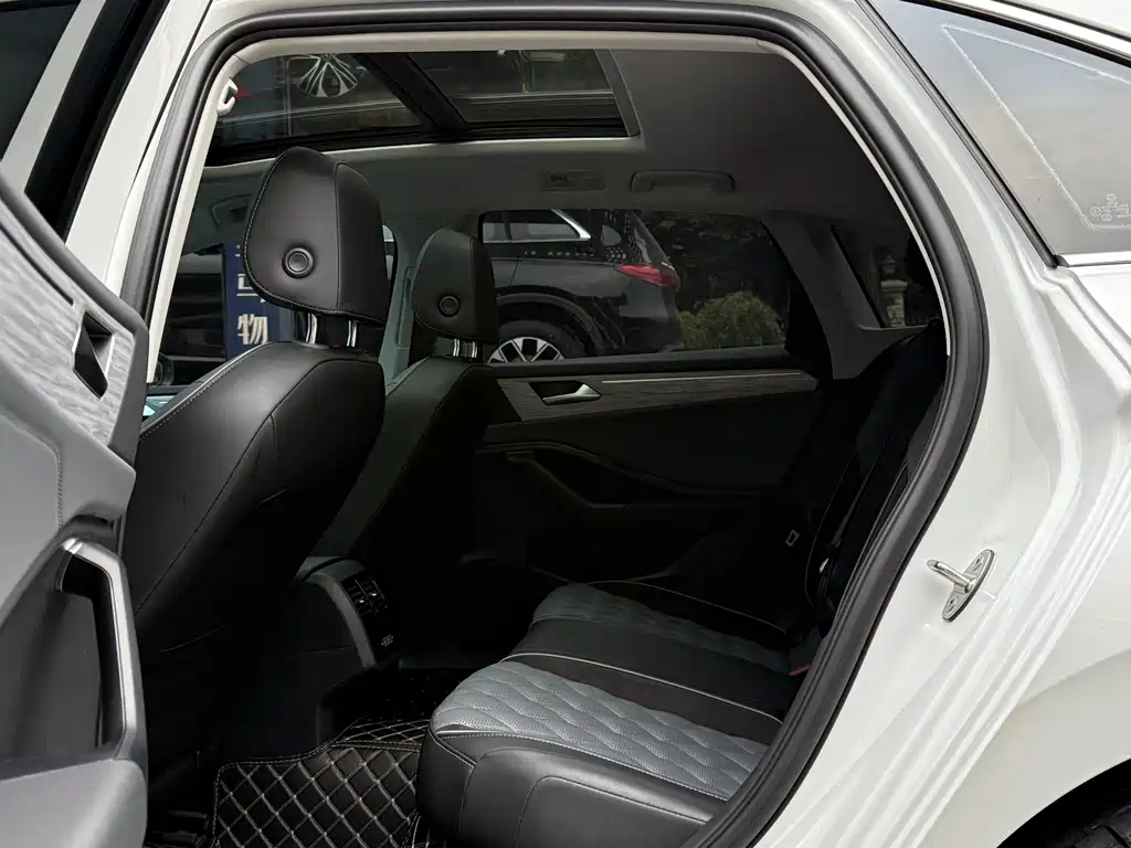 Volkswagen Sagitar — миниатюра 12