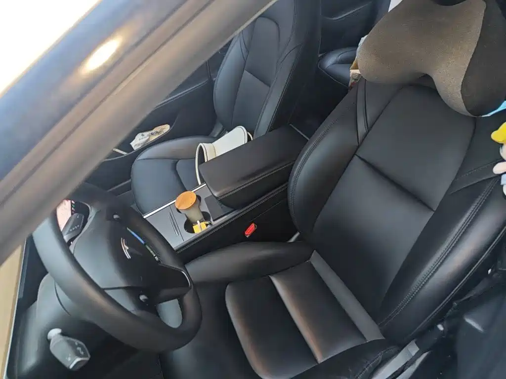 Tesla Model 3 — миниатюра 16
