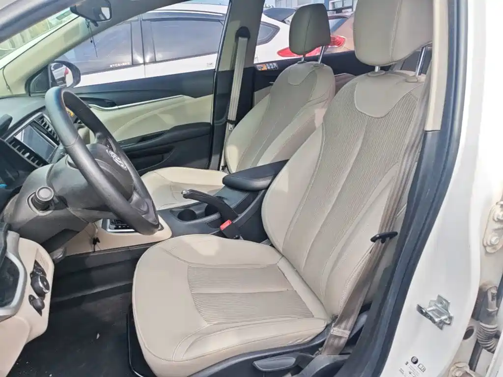 Buick Excelle — миниатюра 15