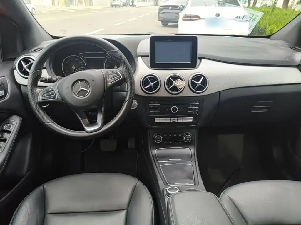 Mercedes-Benz B-Class — миниатюра 10