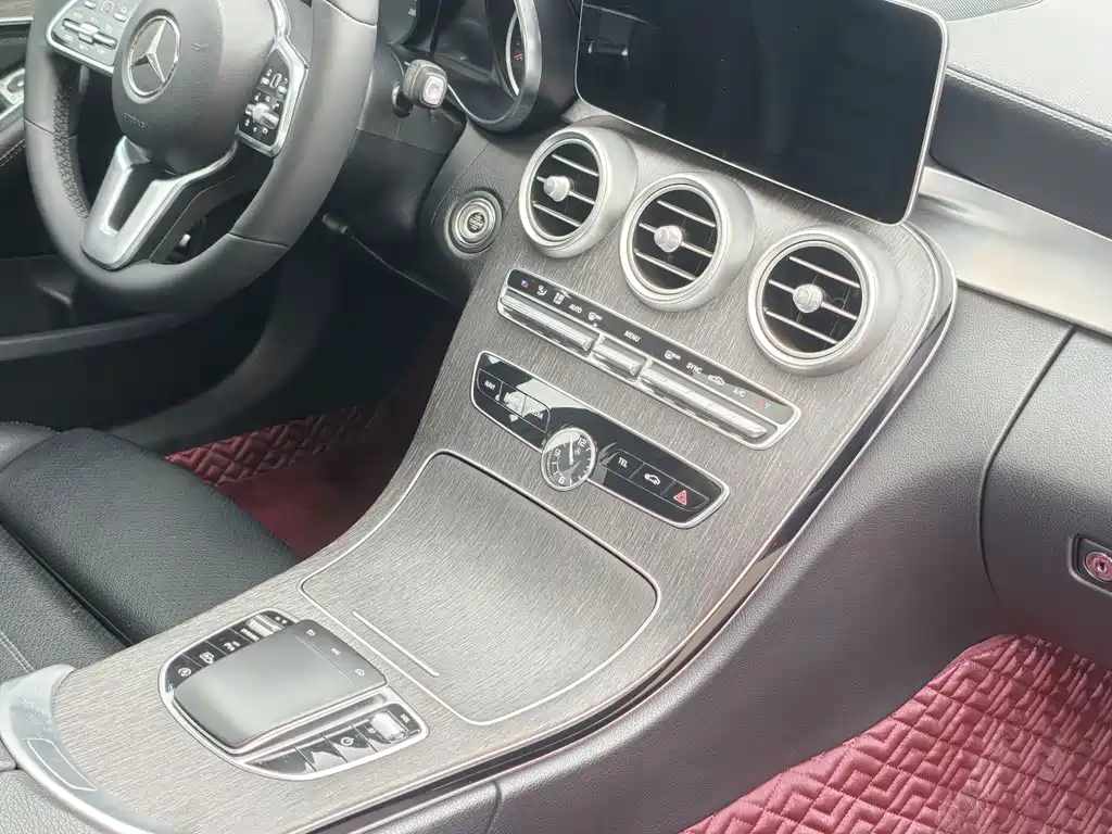 Mercedes-Benz C-Class — миниатюра 15