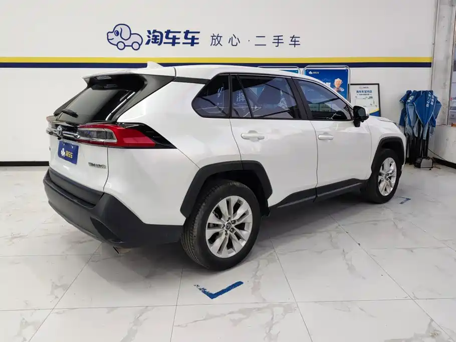 Toyota Wildlander — миниатюра 3