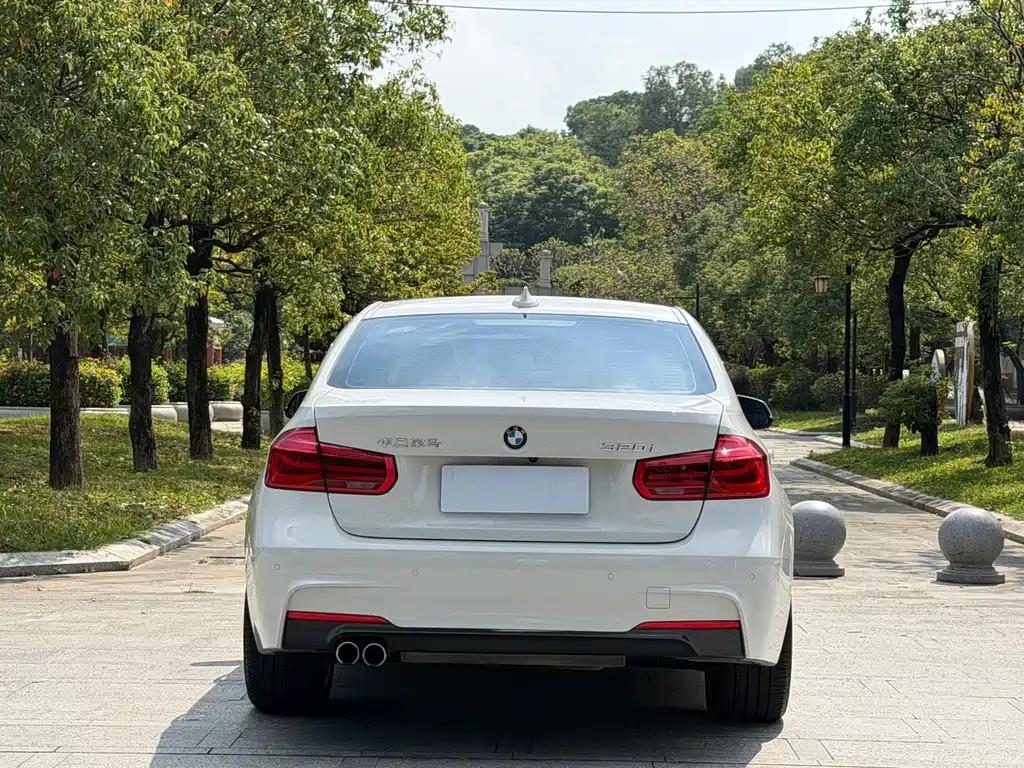 BMW 3 Series — миниатюра 18