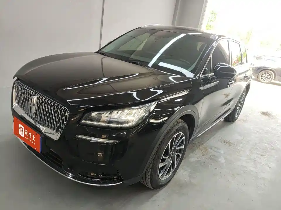 Lincoln Corsair 2021