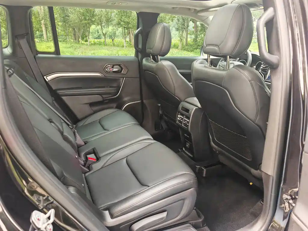 Jeep Grand Commander — миниатюра 11