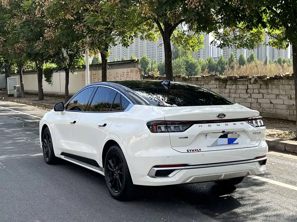 Ford Mondeo — миниатюра 20