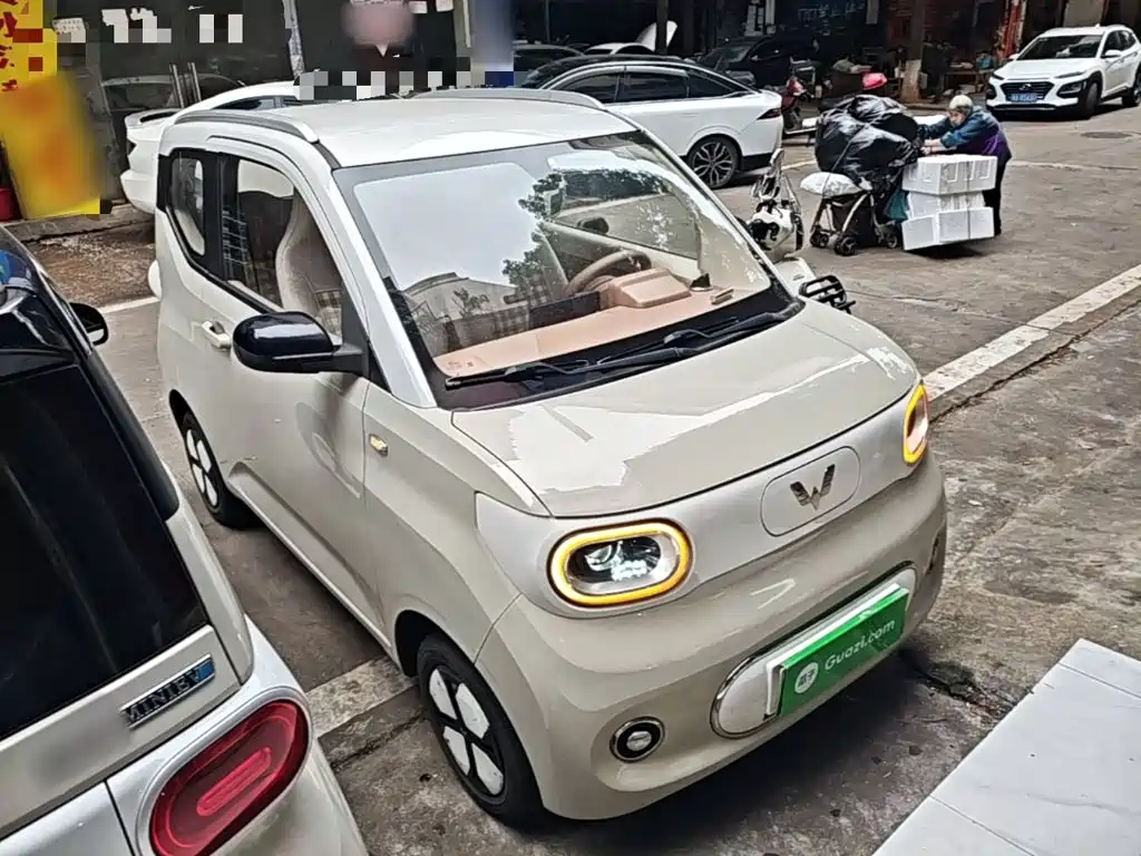 Wuling MINIEV — миниатюра 4