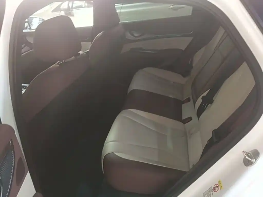BYD Seal — миниатюра 17