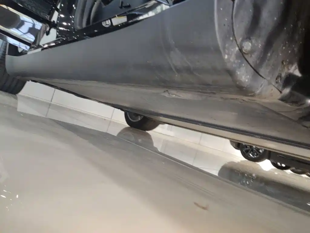 Tesla Model Y — миниатюра 21