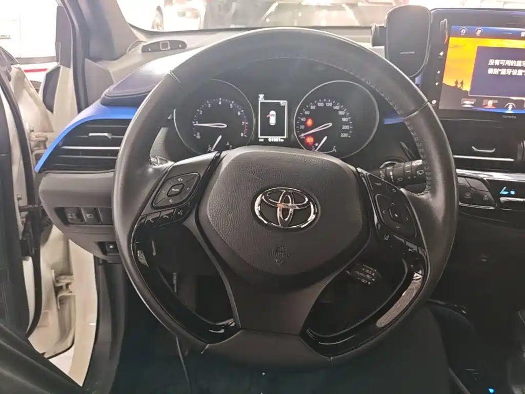 Toyota IZOA — миниатюра 11