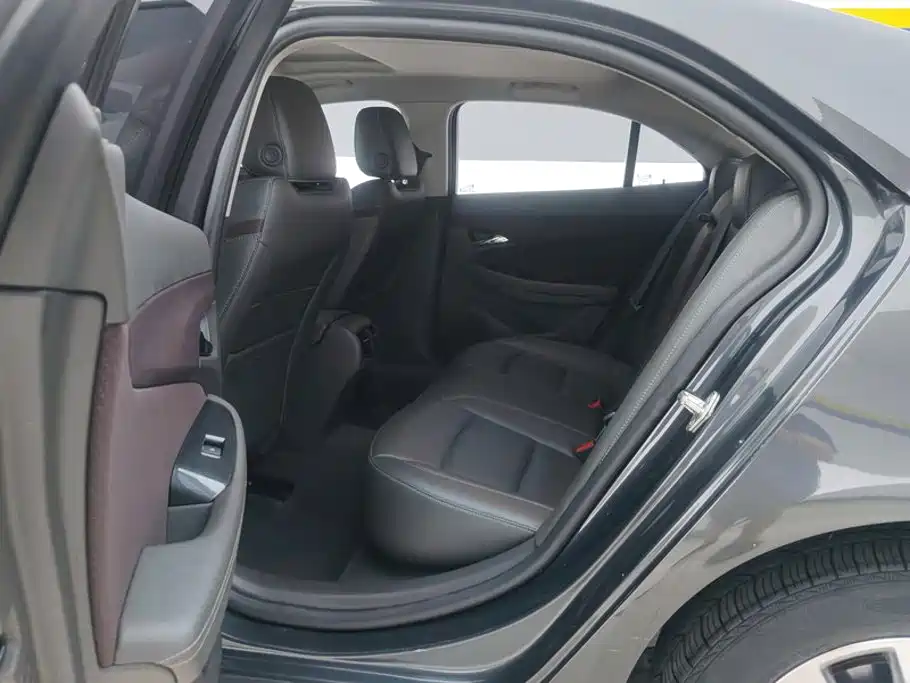 Chevrolet Malibu — миниатюра 11