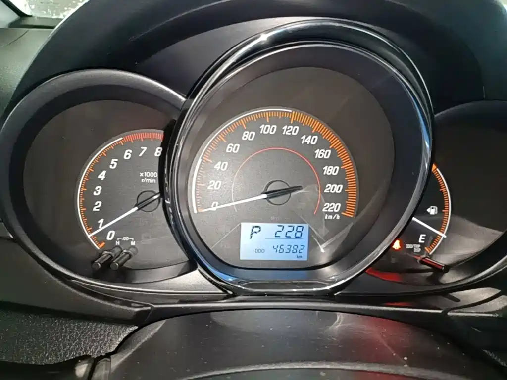 Toyota Yaris L — миниатюра 12