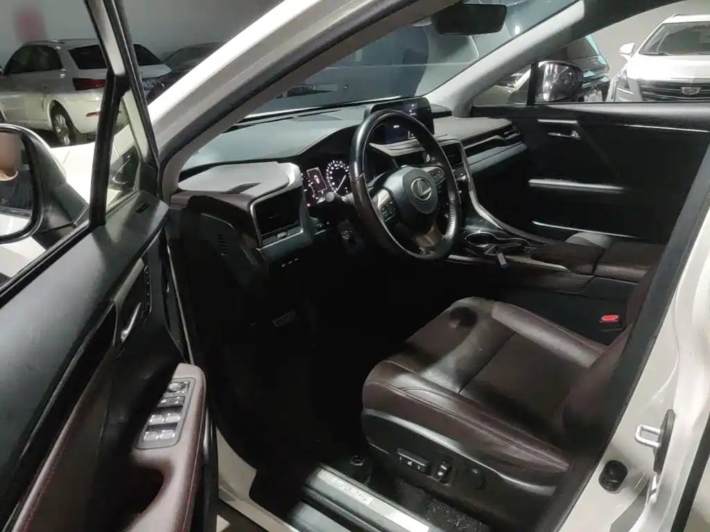 Lexus RX — миниатюра 16