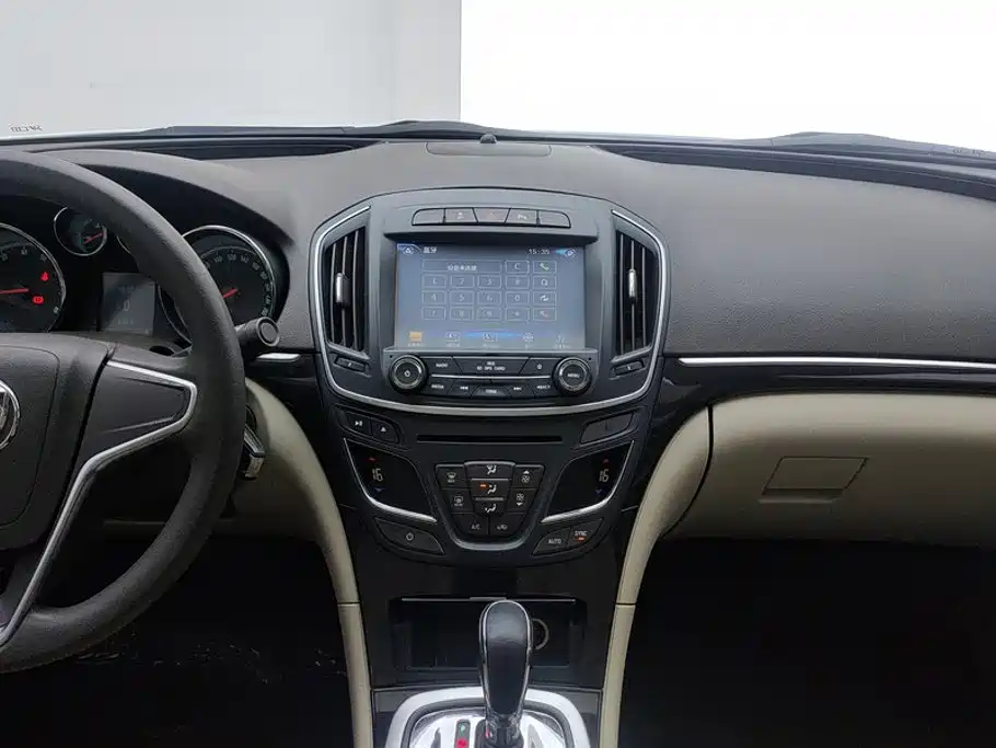 Buick Regal — миниатюра 13
