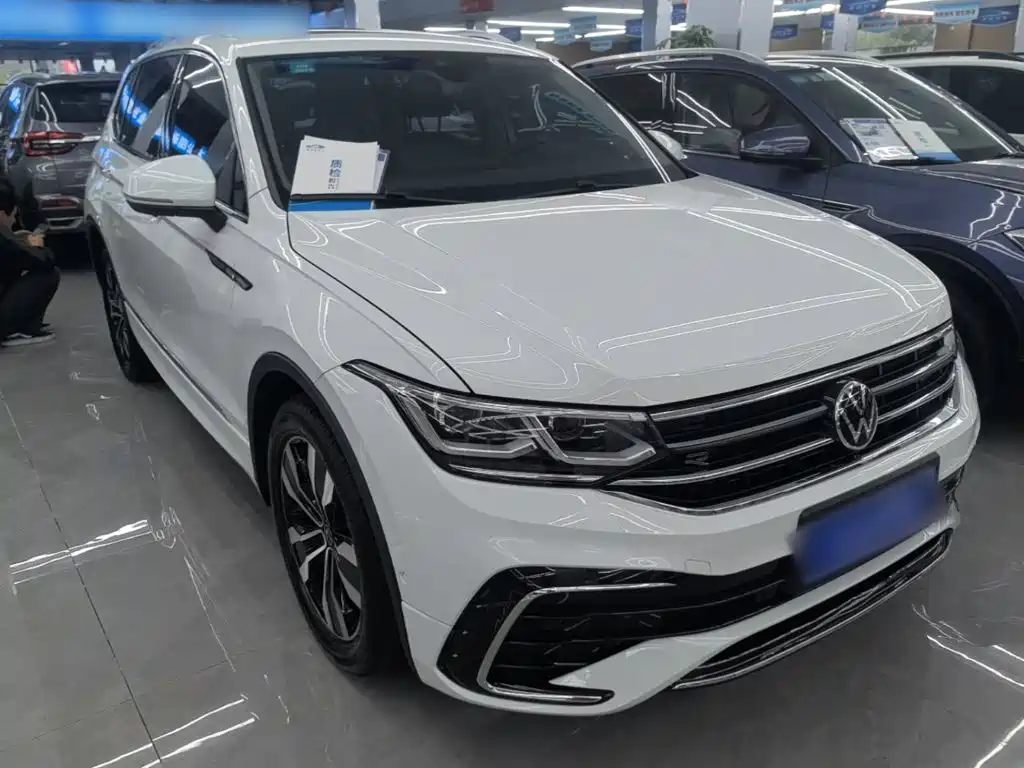 Volkswagen Tiguan L — миниатюра 4