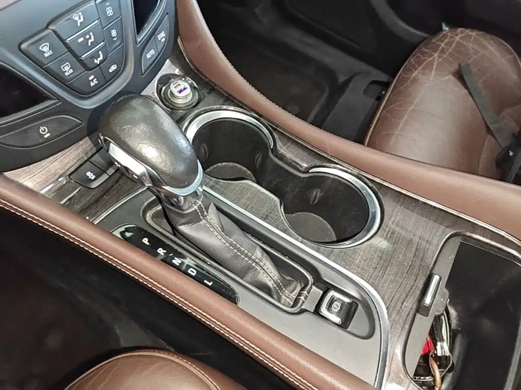 Buick Envision Plus — миниатюра 14