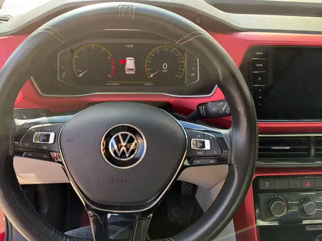 Volkswagen T-Cross — миниатюра 7
