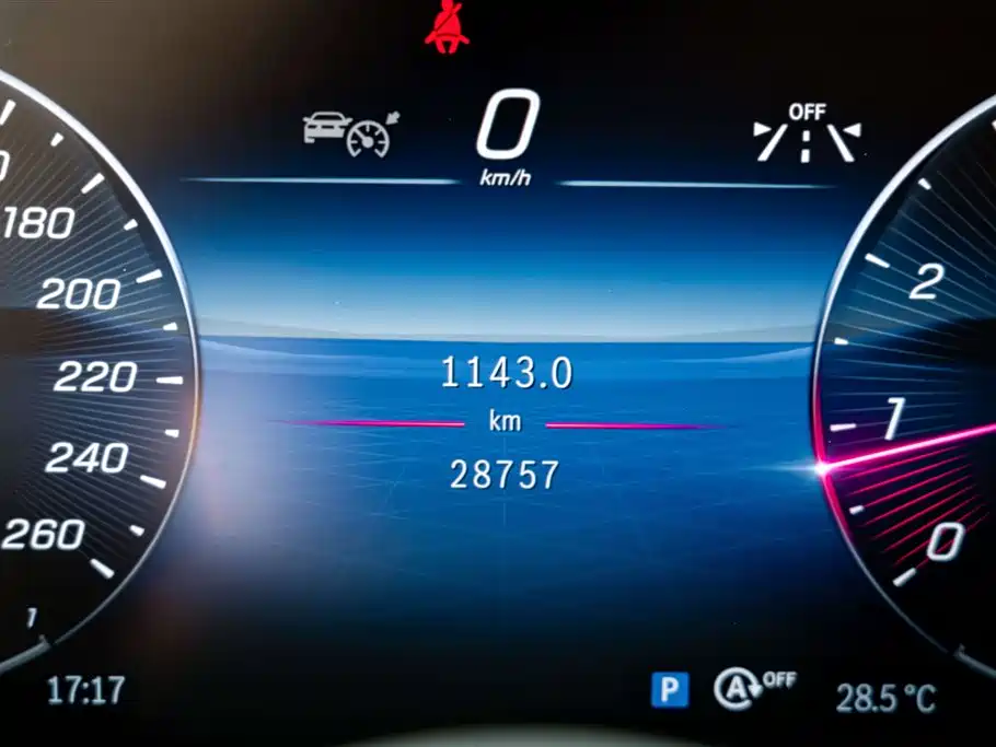 Mercedes-Benz GLC — миниатюра 10