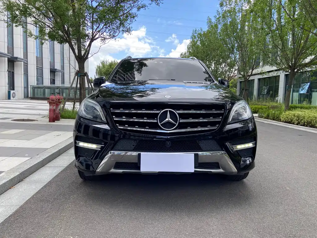 Mercedes-Benz M-Class — миниатюра 8