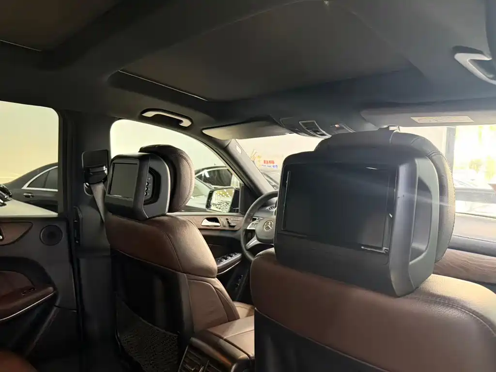 Mercedes-Benz GL-Class — миниатюра 13