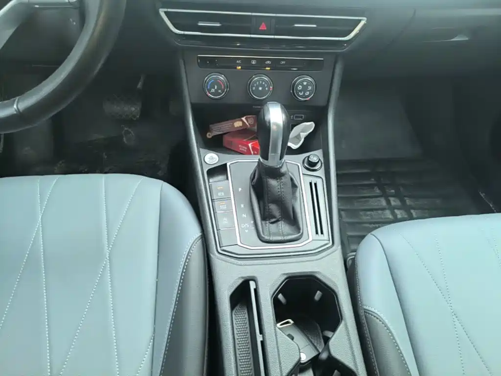 Volkswagen Lavida — миниатюра 14