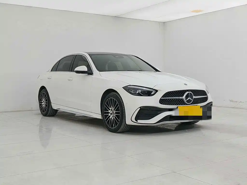 Mercedes-Benz C-Class — миниатюра 2