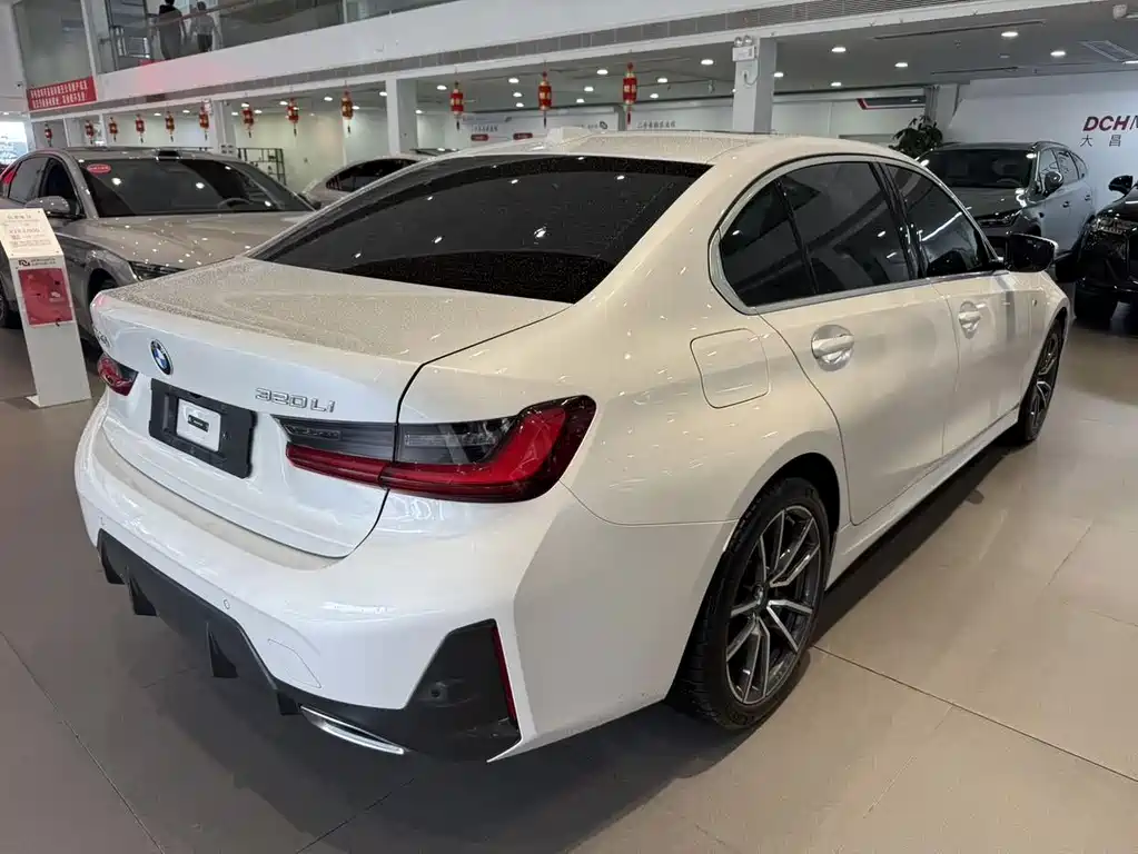 BMW 3 Series — миниатюра 4